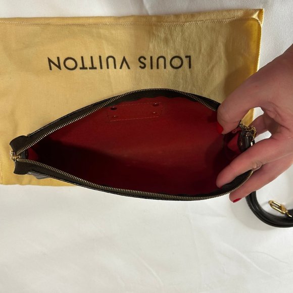 Louis Vuitton Damier Ebene Eva Clutch - Picture 4 of 5